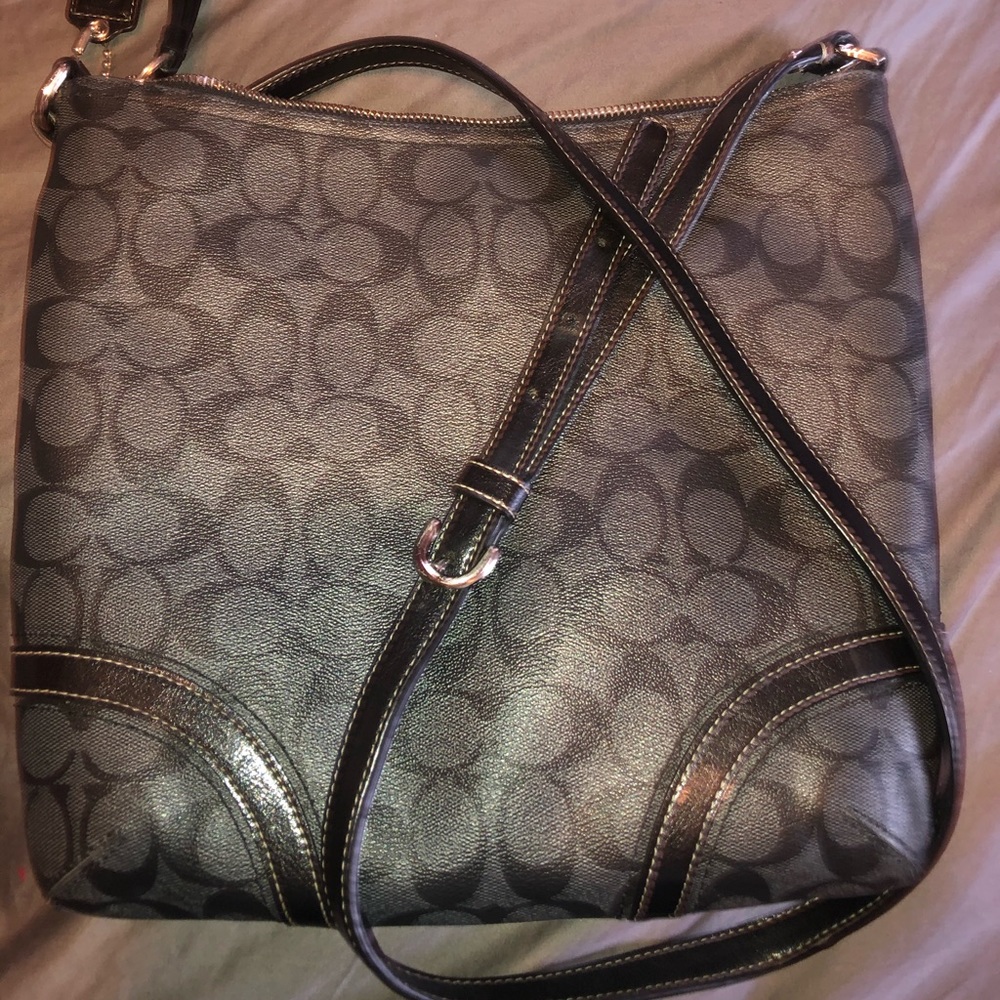 Coach purse - very good condition